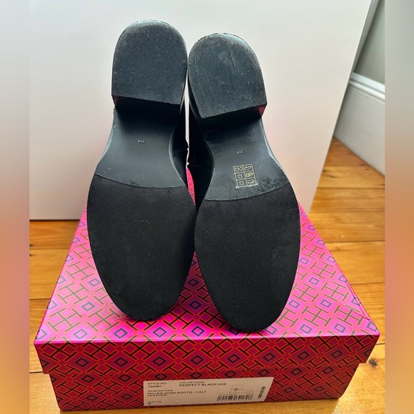 TORY BURCH Miller Black Calfskin Ankle Bootie US9. Perfect condition $398 retail - Picture 8 of 16